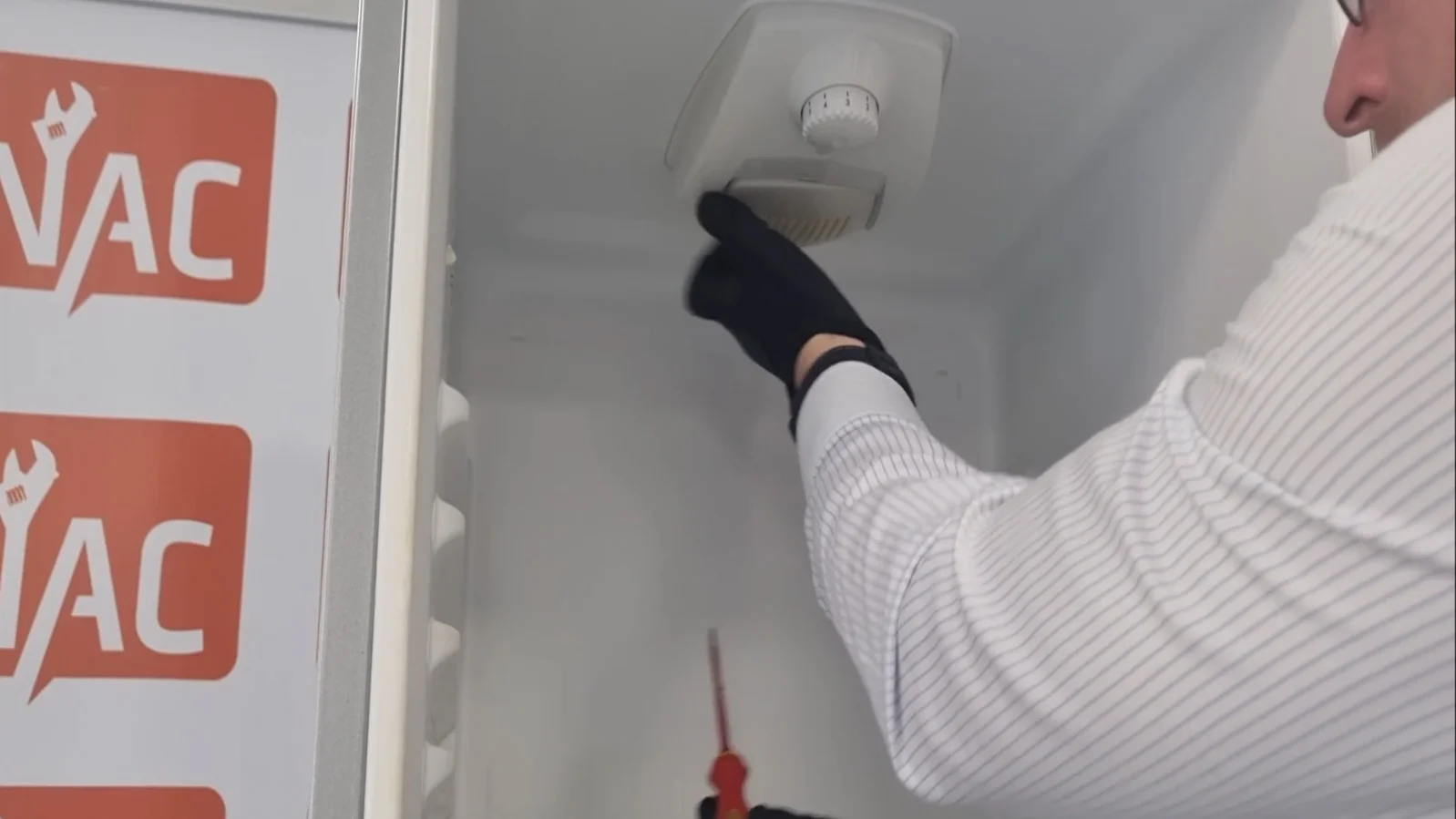 How to Change the Light Bulb on a Whirlpool Refrigerator